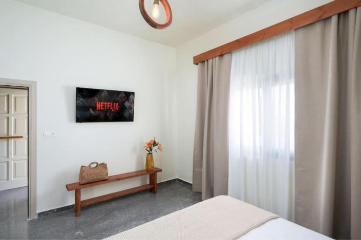 Image No.5-2 Bed House for sale