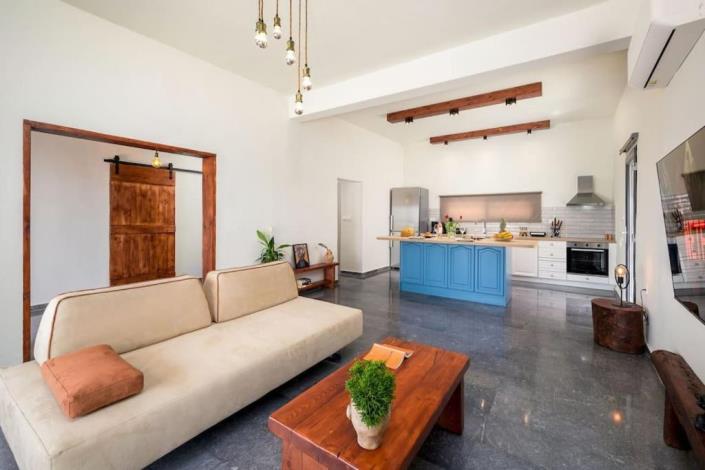 Image No.6-2 Bed House for sale