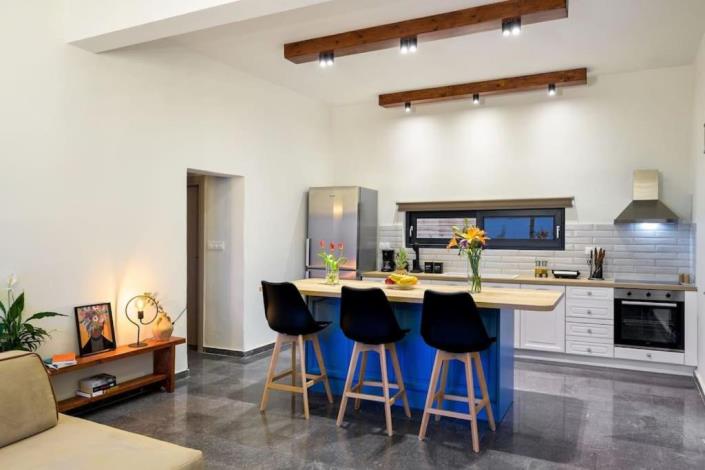 Image No.13-2 Bed House for sale