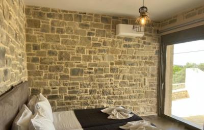 Stone-villa-fro-sale-in-Heraklion-Crete--9-