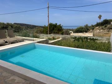 Stone-villa-fro-sale-in-Heraklion-Crete--13-