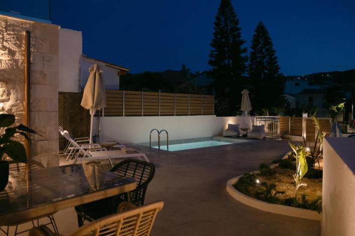 Image No.31-2 Bed Villa for sale