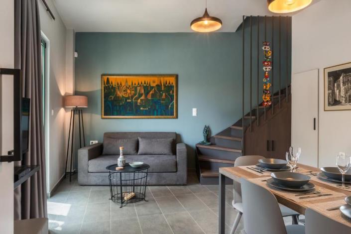 Image No.23-1 Bed Townhouse for sale