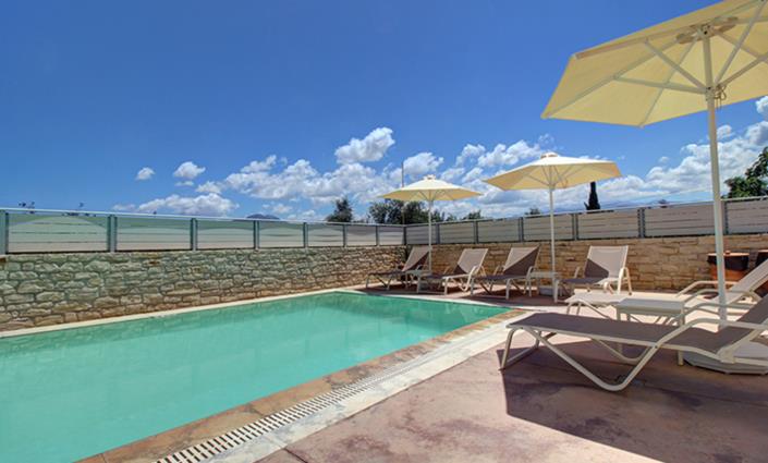 Image No.33-2 Bed Villa for sale