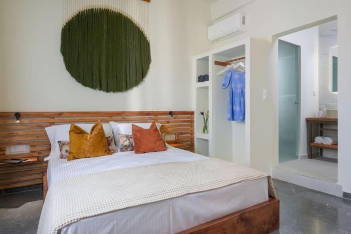 Image No.12-2 Bed Villa for sale