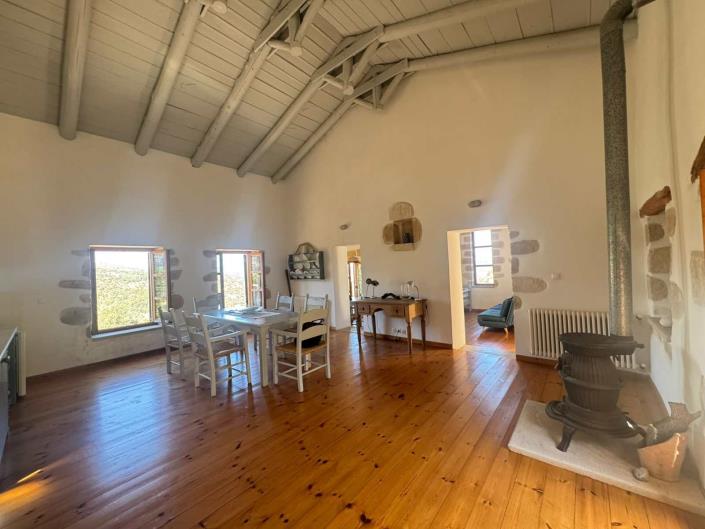 Image No.44-2 Bed House for sale