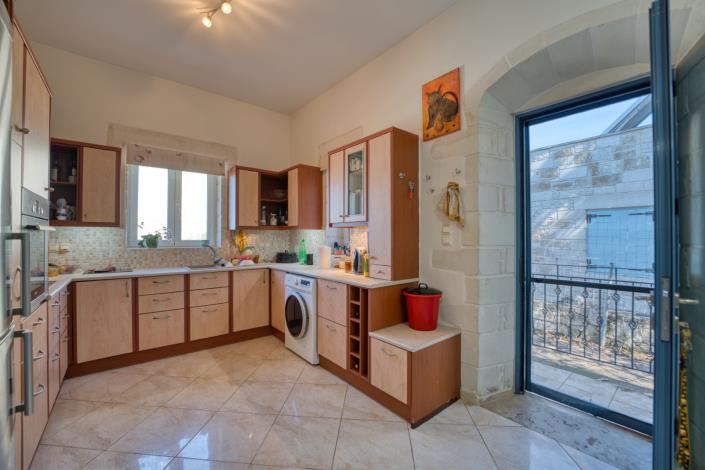 Image No.41-2 Bed Villa for sale