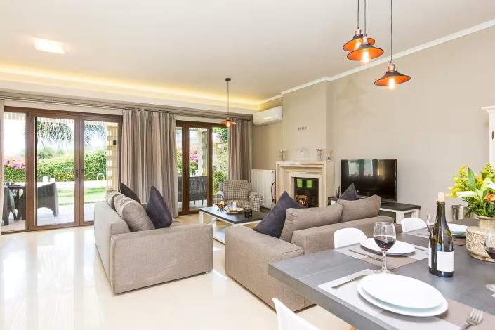 Image No.8-4 Bed Villa for sale