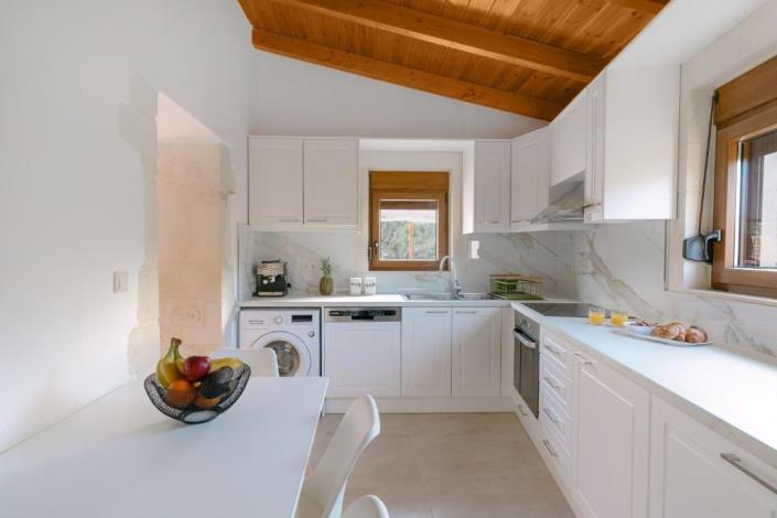 Image No.12-2 Bed Villa for sale