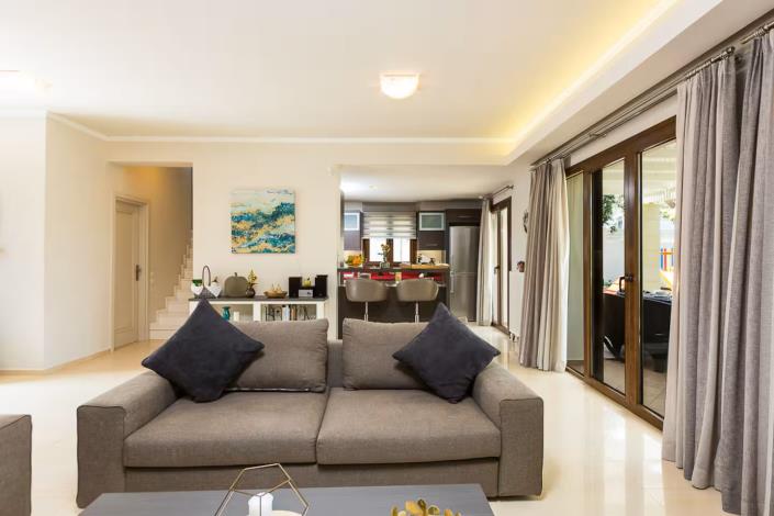 Image No.7-4 Bed Villa for sale