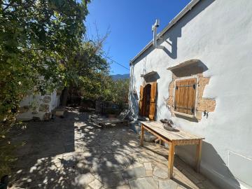 Stone-house-in-Apokoronas-Chania-Crete-for-sale--21-