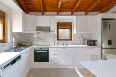 Stone-villa-in-Adele-Rethymno-Crete-for-sale--13-