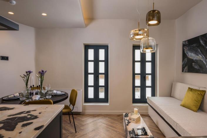 Image No.8-2 Bed House for sale