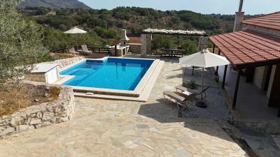 Stone-villa-for-sale-in-Chania-Crete--3-