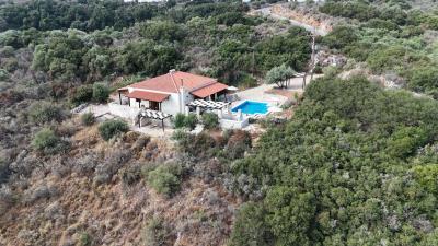 Stone-villa-for-sale-in-Chania-Crete--5-