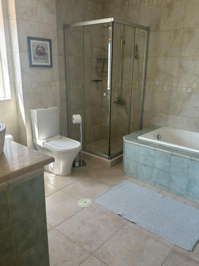 Image No.25-3 Bed Villa for sale