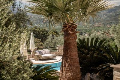 Stone-villa-for-sale-in-Chania-Crete--6-