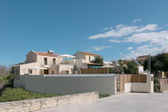 Image No.3-2 Bed Villa for sale