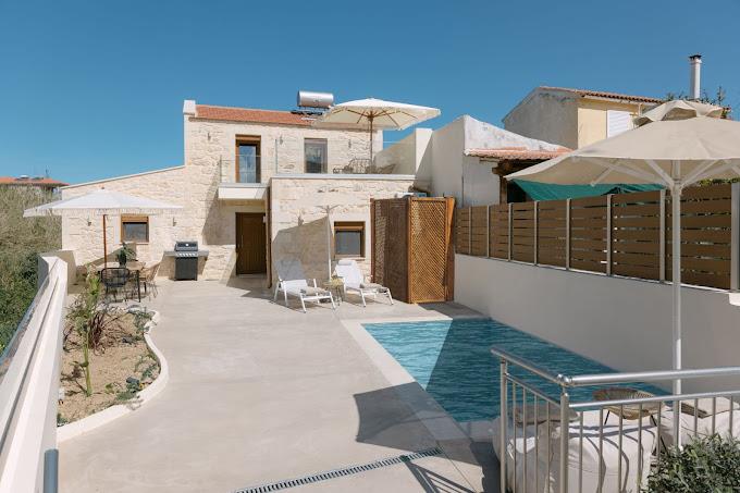 Image No.2-2 Bed Villa for sale