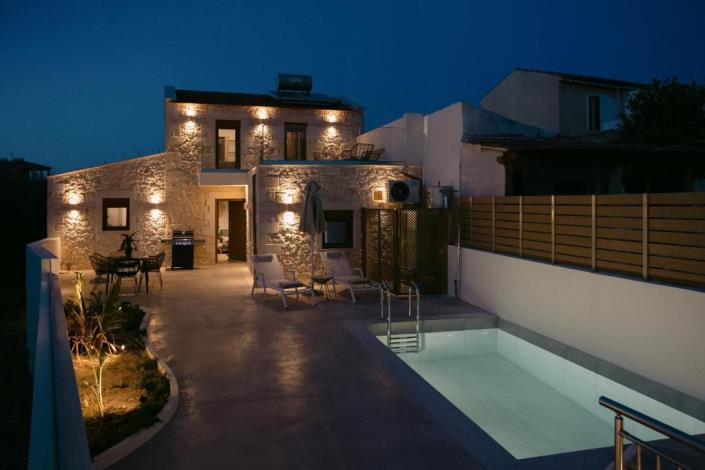 Image No.31-2 Bed Villa for sale