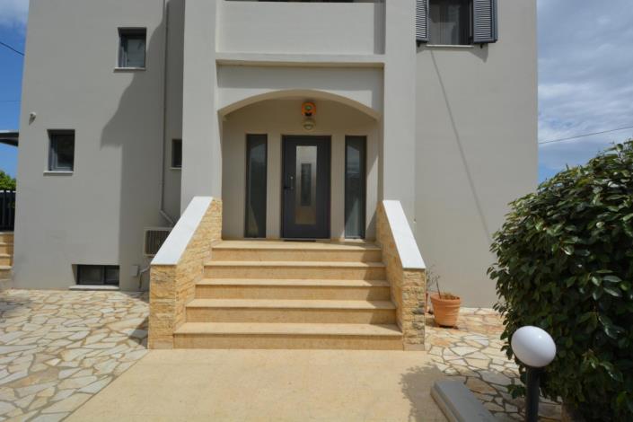 Image No.10-4 Bed Villa for sale