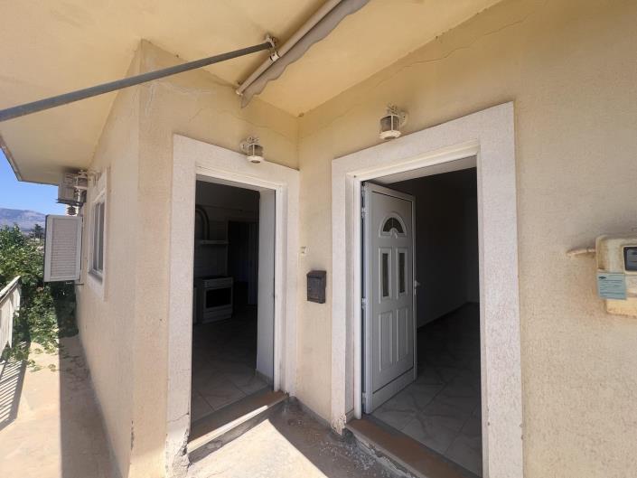Image No.4-1 Bed House for sale