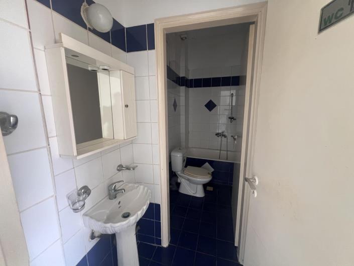 Image No.6-1 Bed House for sale