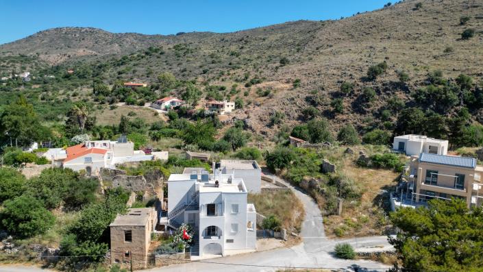 Image No.4-4 Bed Apartment for sale