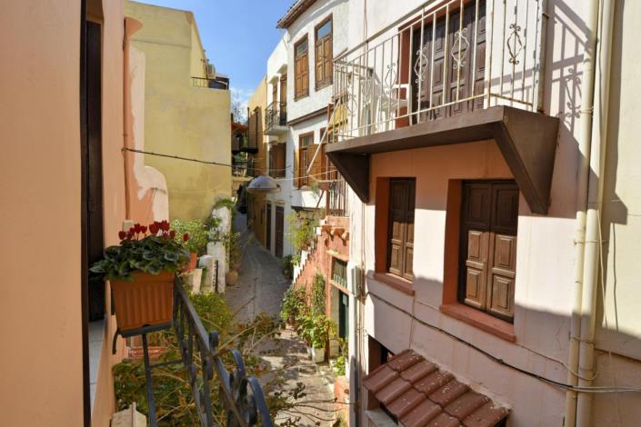 Image No.2-1 Bed House for sale