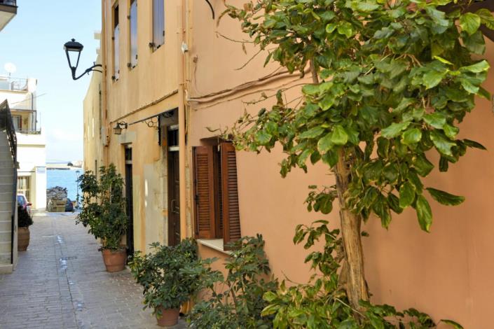 Image No.16-1 Bed House for sale