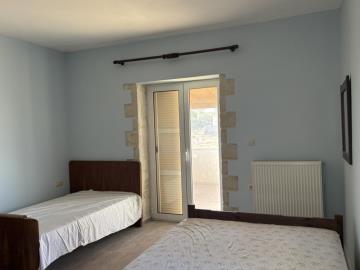 Stone-house-for-sale-in-Sternes-Akrotiri-Chania-Crete--5-