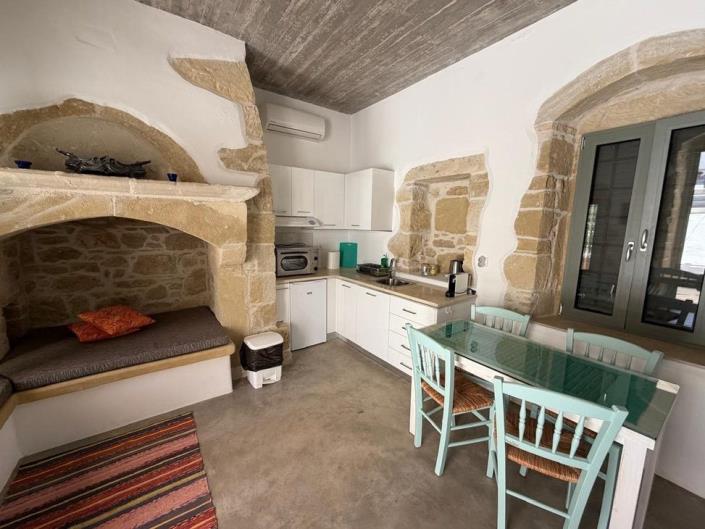 Image No.11-6 Bed House for sale