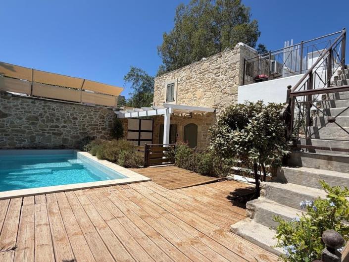 Image No.16-6 Bed House for sale