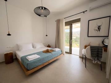 Villa-for-sale-in-Heraklion-Crete--6-