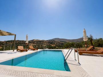 Villa-for-sale-in-Heraklion-Crete--11-