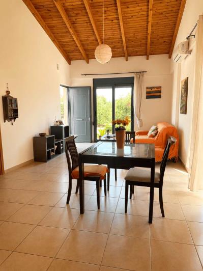 Image No.10-2 Bed House for sale
