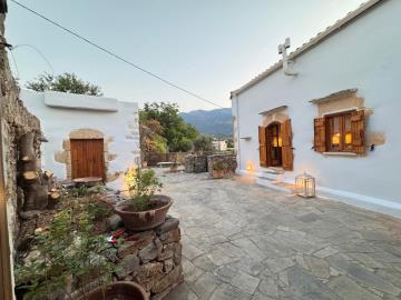 Stone-villa-in-Apokoronas-Chania-Crete-for-sale--113-