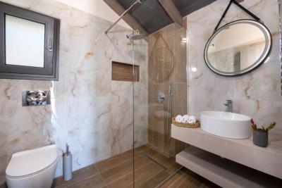 Villa-for-sale-in-Kolymbari-Chania-Crete--2-