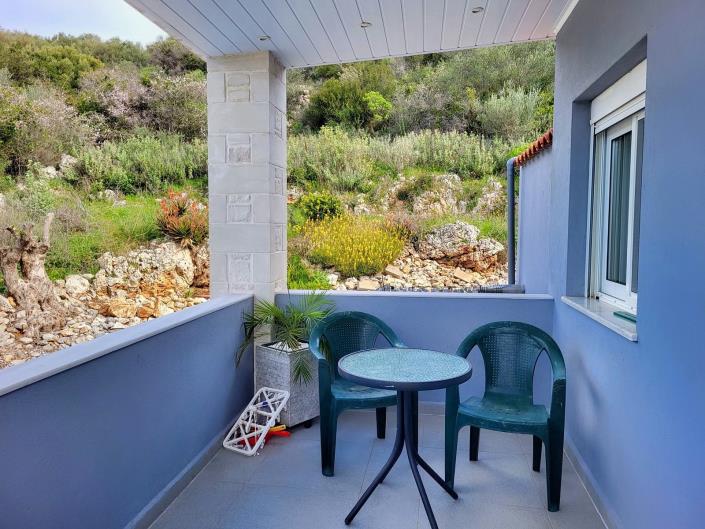 Image No.6-2 Bed House for sale