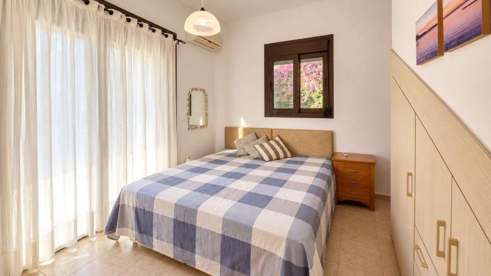 Image No.10-2 Bed Maisonette for sale