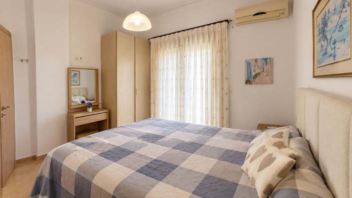 Image No.12-2 Bed Maisonette for sale