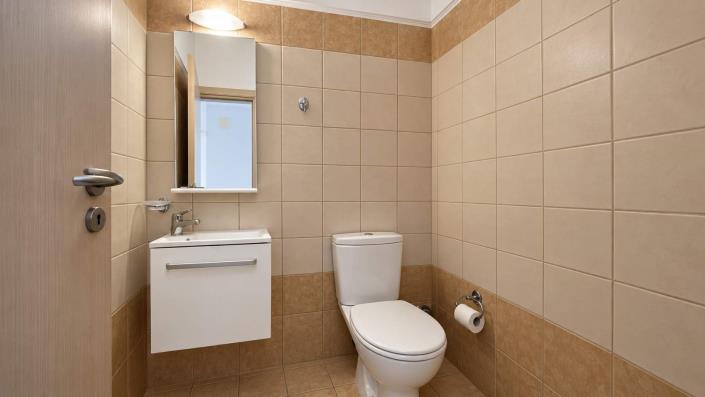 Image No.14-2 Bed Maisonette for sale