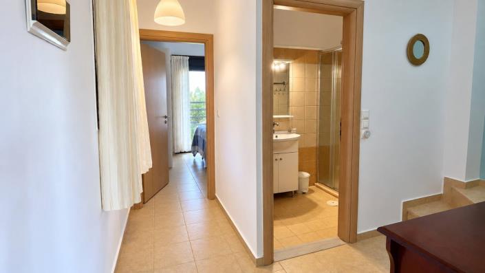 Image No.16-2 Bed Maisonette for sale