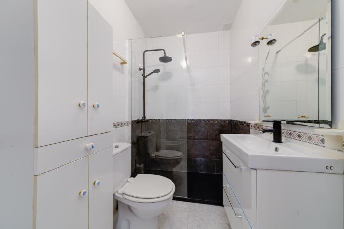 Image No.12-2 Bed Bungalow for sale