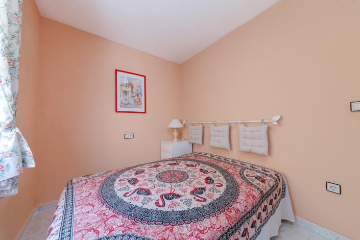 Image No.16-2 Bed Bungalow for sale