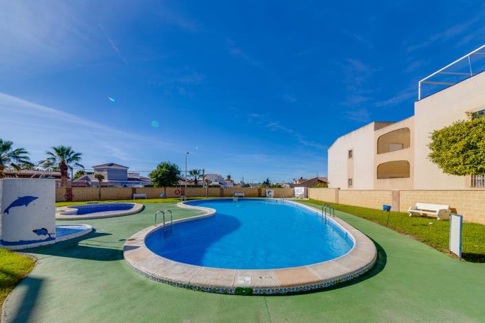 Image No.26-2 Bed Bungalow for sale