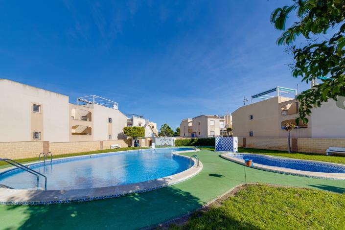 Image No.27-2 Bed Bungalow for sale