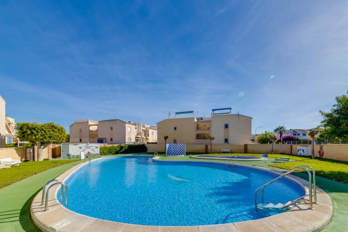 Image No.28-2 Bed Bungalow for sale