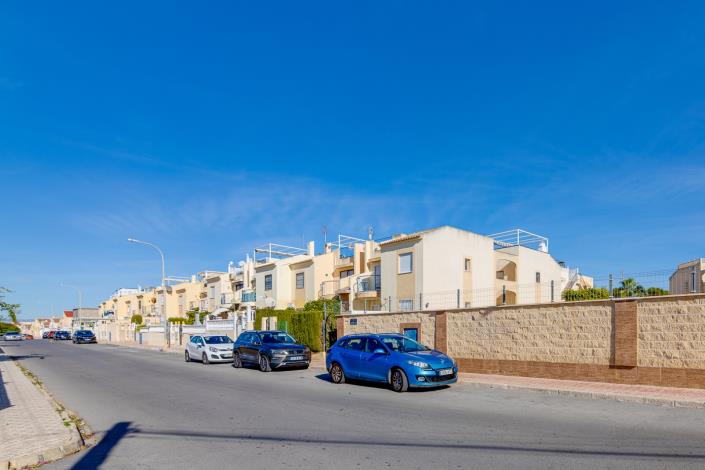 Image No.29-2 Bed Bungalow for sale