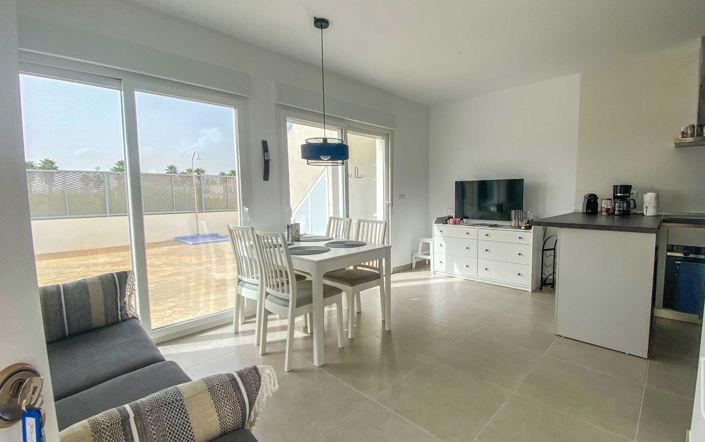 Image No.10-2 Bed Semi-Detached for sale